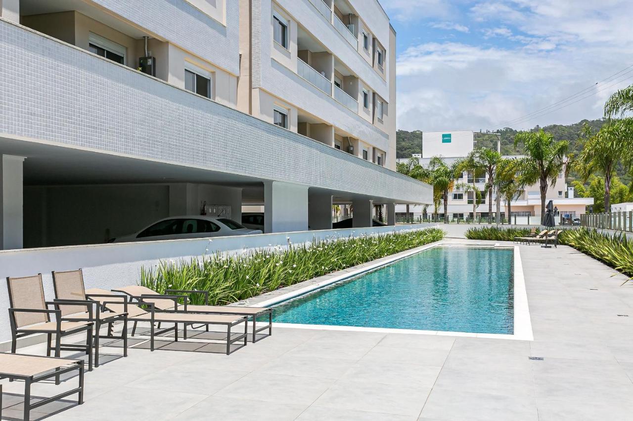 Cannes Club A 200m Da - Ingleses Do Rio Vermelho *